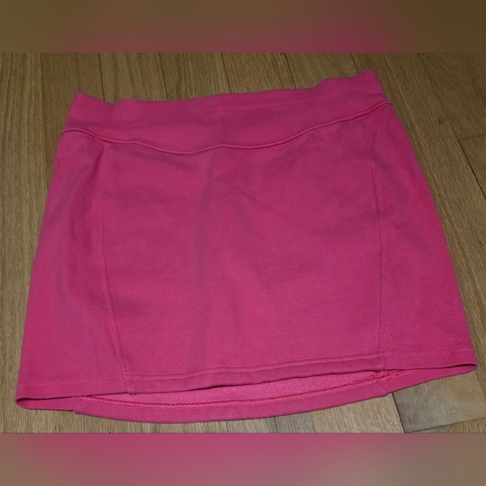 Lululemon Scuba High Rise Mini Skirt Size M/L Pink